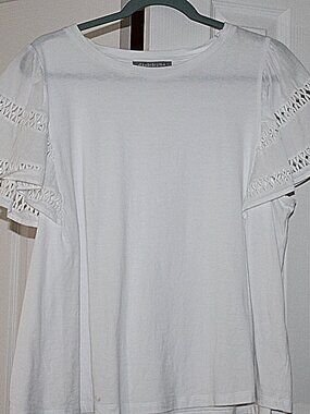 White Top with Flutter Sleeves and Embroidery, Sz 1X